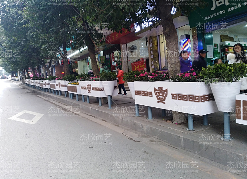 室外花箱道路護欄，大家一致的選擇！